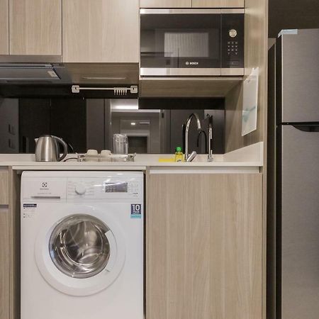 Sukhumvit Asok Modern Suite Bangkok Extérieur photo