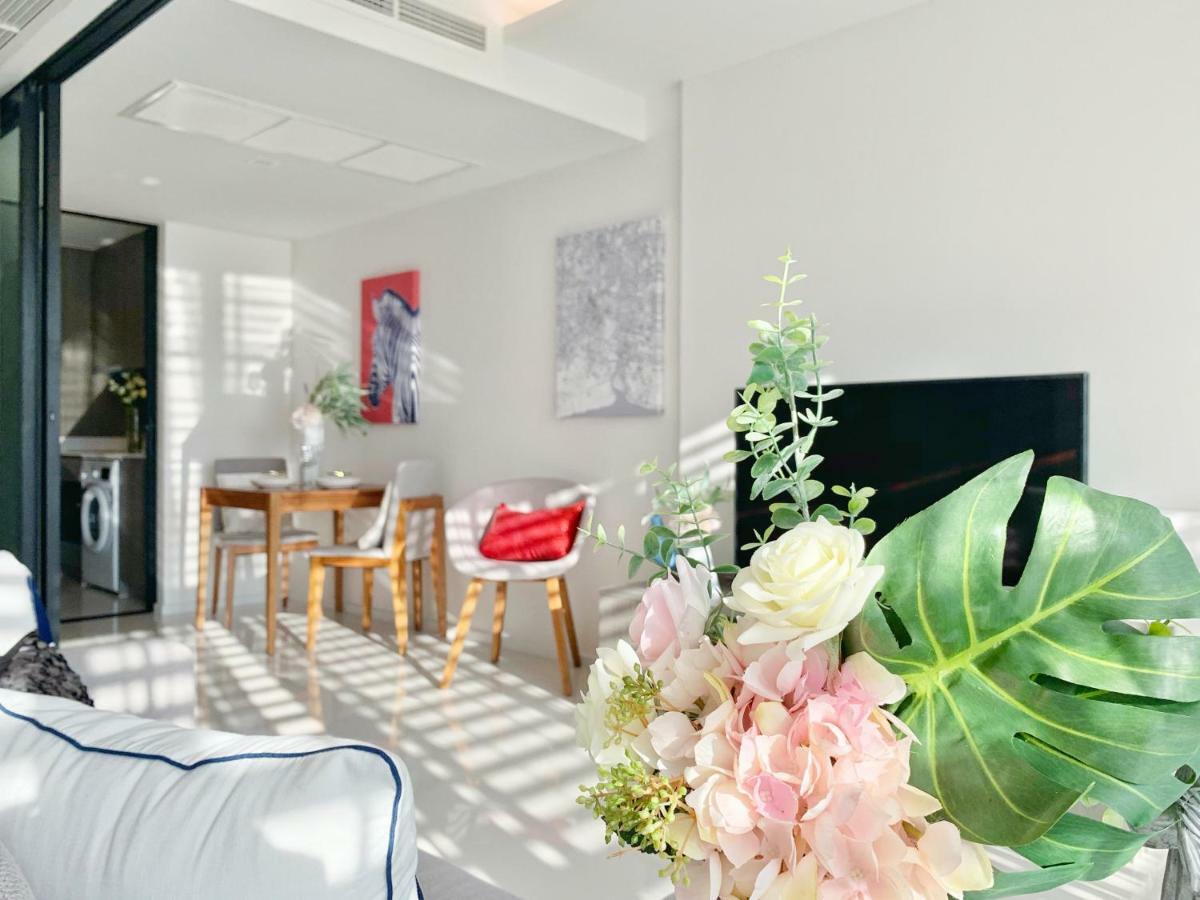 Sukhumvit Asok Modern Suite Bangkok Extérieur photo