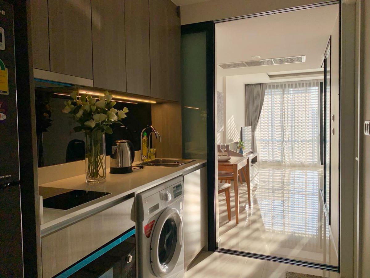 Sukhumvit Asok Modern Suite Bangkok Extérieur photo