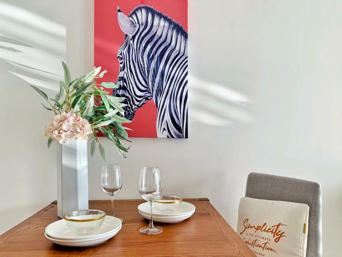Sukhumvit Asok Modern Suite Bangkok Extérieur photo