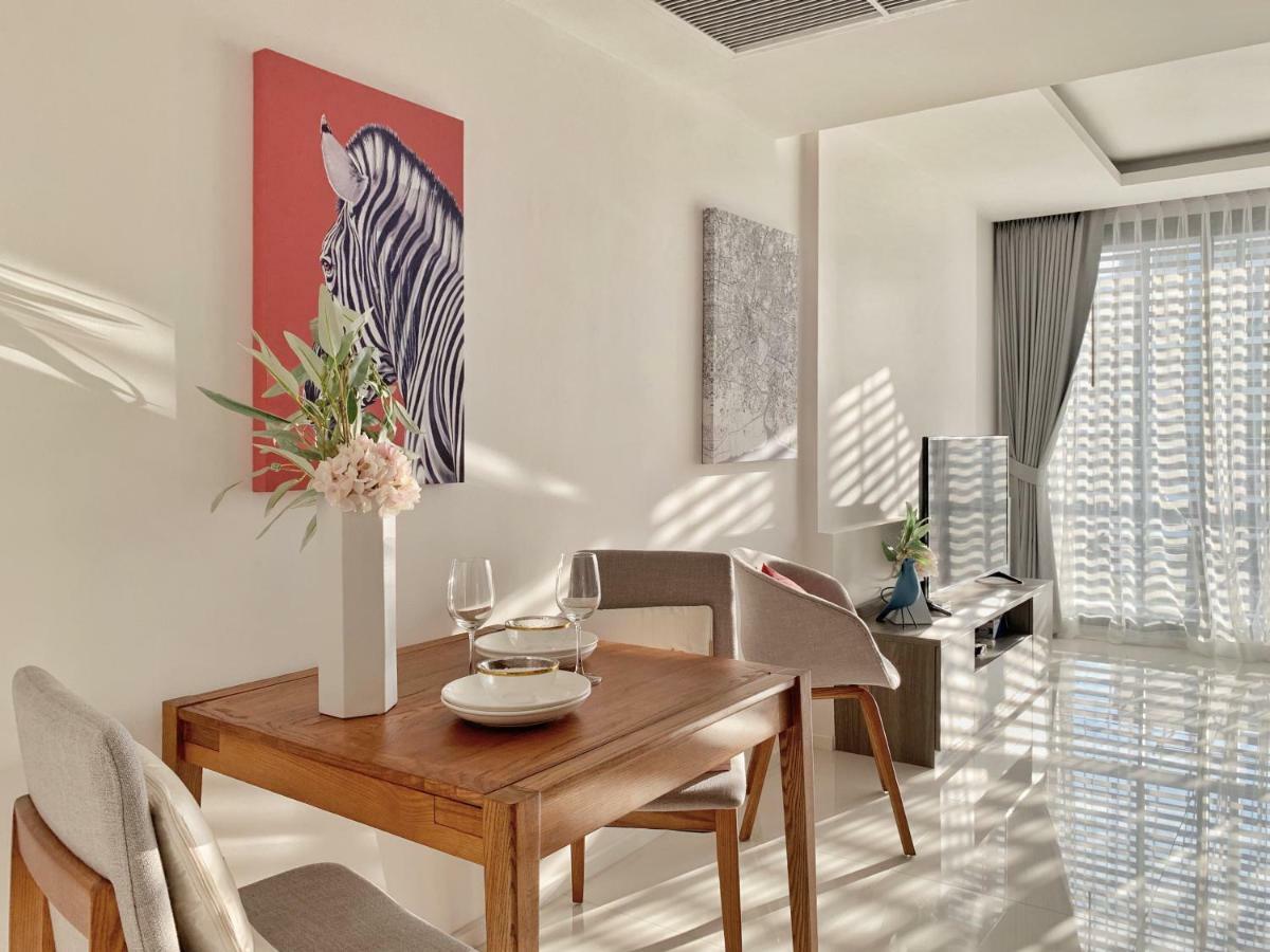 Sukhumvit Asok Modern Suite Bangkok Extérieur photo